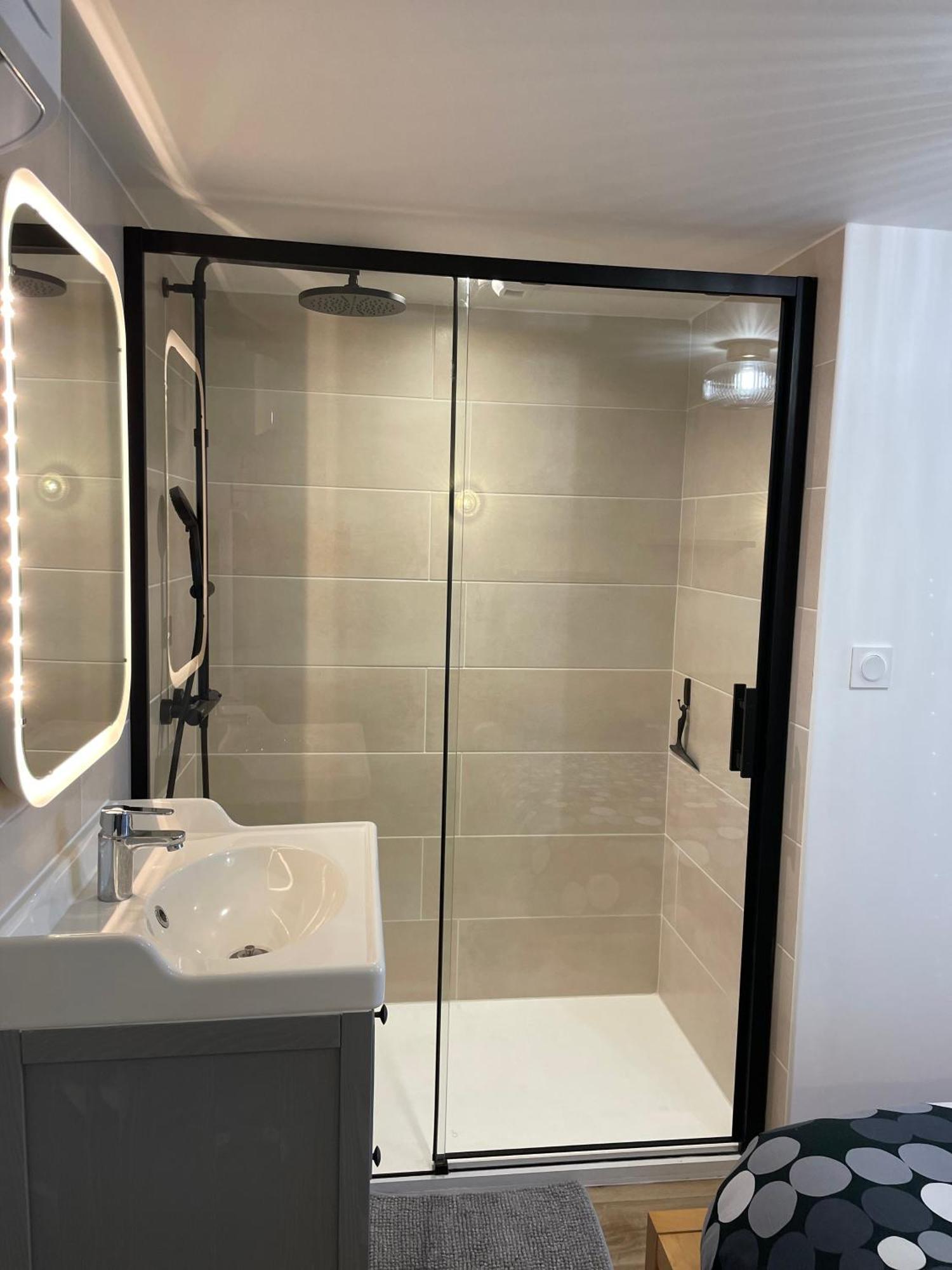 Les Studios Du Chemins Vert La Rochelle  Luaran gambar